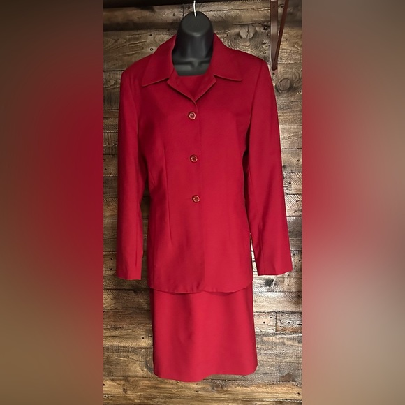 Vintage Dresses & Skirts - Vintage 2-pc Dress & Jacket Set by JG Hook